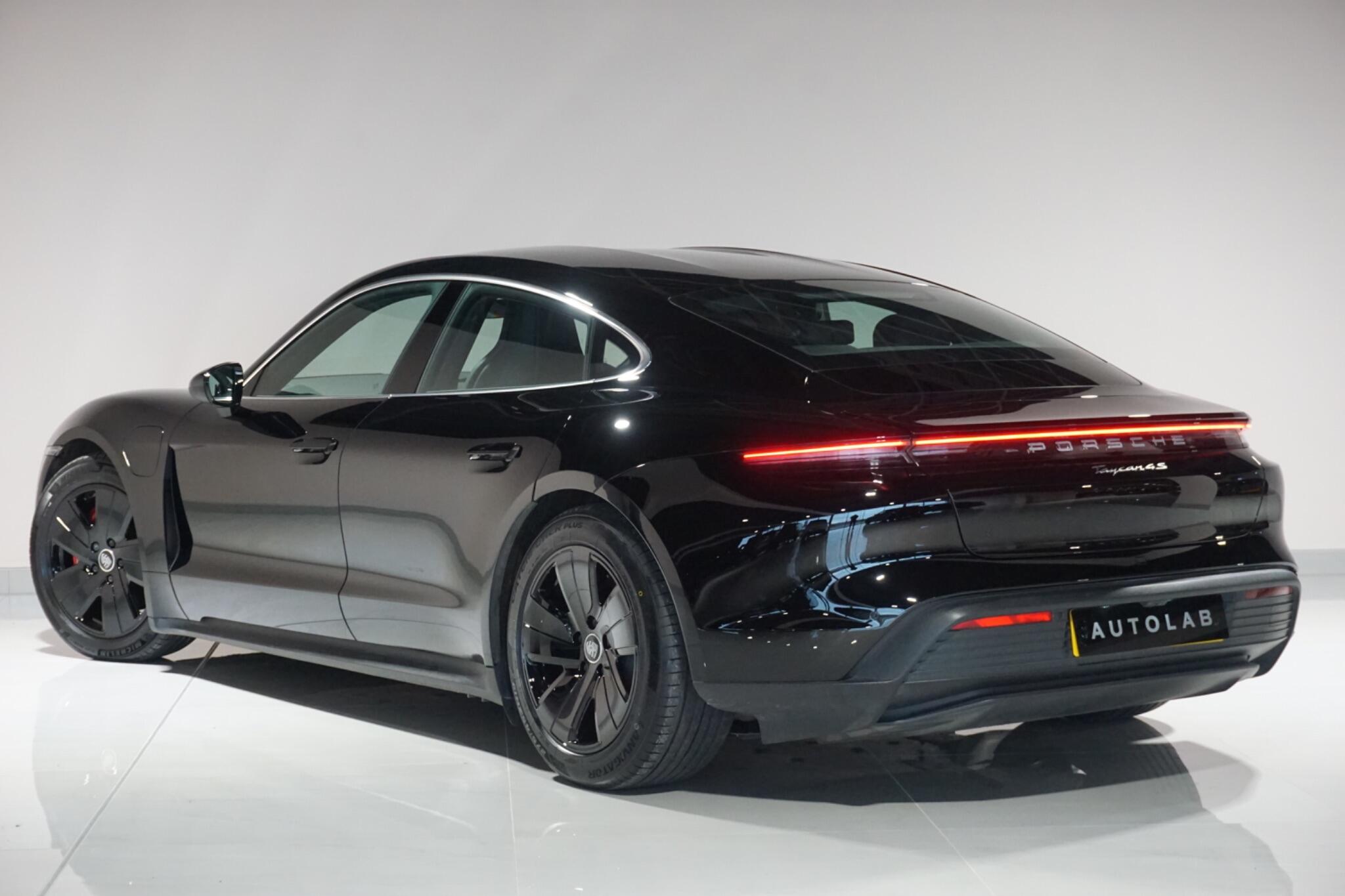 Porsche Taycan Performance 79.2kWh 4S Saloon 4dr Electric Auto 4WD (530 ps)